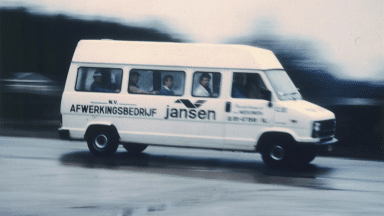 1983-Naamswijziging-naar-Jansen-Afwerkingsbedrijf-1-scaled.jpg